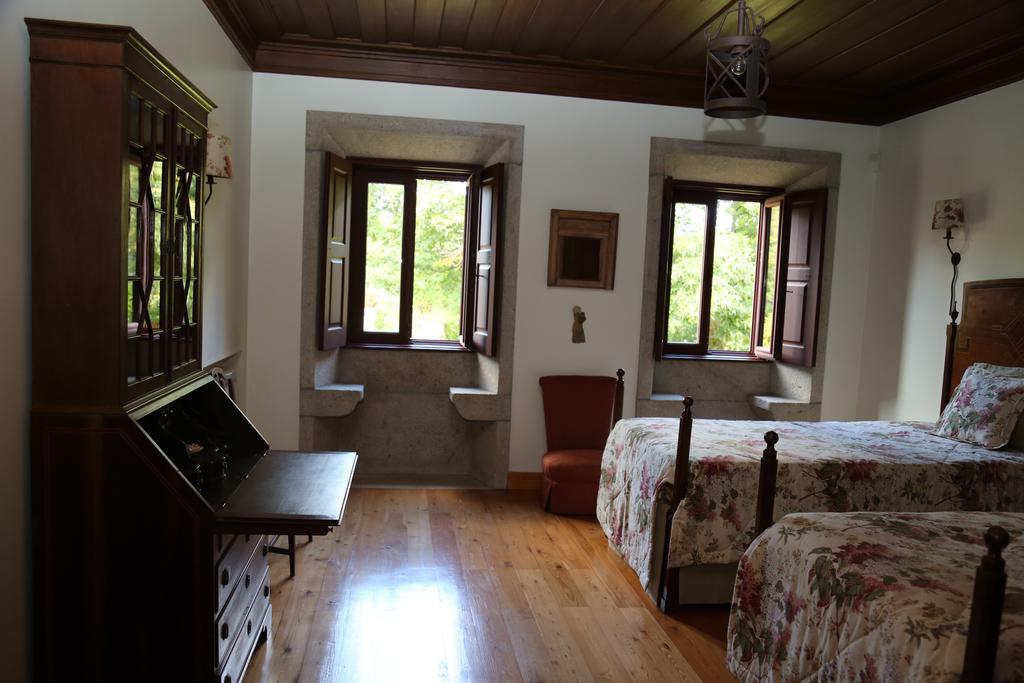 Quinta Dos Castanheiros Bed And Breakfast Ponte de Lima Værelse billede