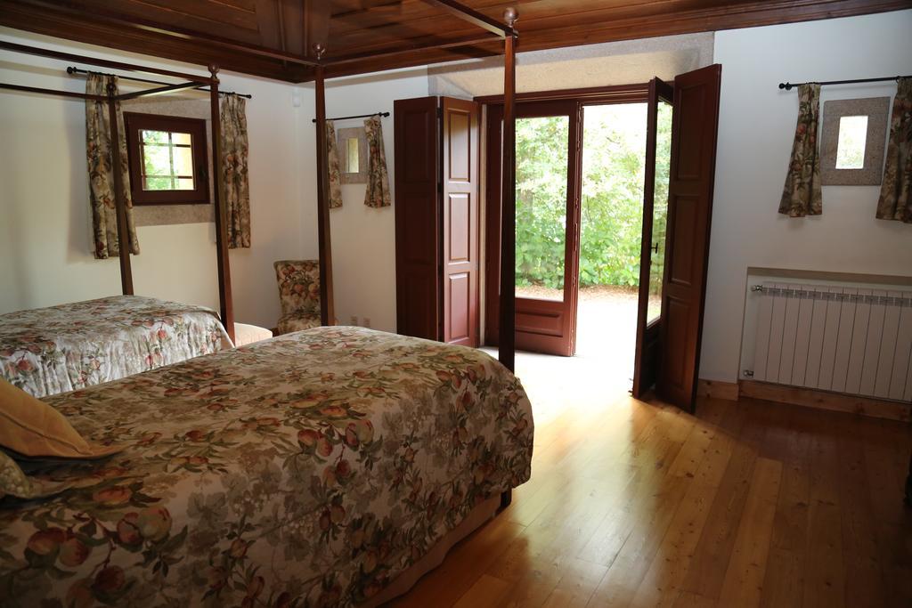 Quinta Dos Castanheiros Bed And Breakfast Ponte de Lima Værelse billede